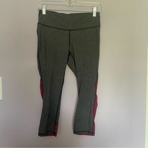 GAP Fit Gray & Pink Leggings size Small Cropped Athletic / Runnig / Yoga